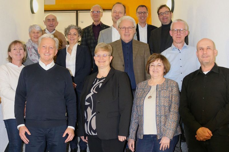 Die Teilnehmer:innen der Gründungsversammlung der neuen Stiftung Lebenshilfe Hanau, Gelnhausen und Schlüchtern.